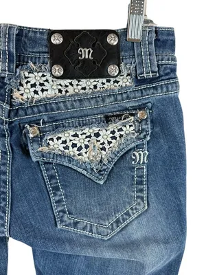 Miss Me Medium Wash Embellished Bermuda Shorts Crochet Studded Size 29 thumbnail 4