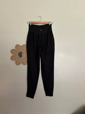 Old Navy joggers (S) thumbnail 4