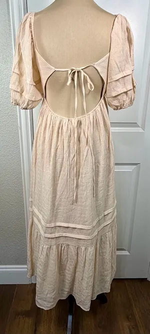 Vici Women's Peach Puff Sleeve Square Neck Tiered Midi Dress thumbnail 5