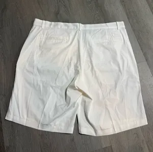 Nike golf shorts  thumbnail 4