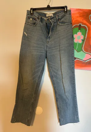 Abercrombie Curve Love Ankle Straight Ultra High Rise Jeans thumbnail 1