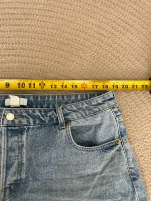 High rise mom shorts light wash thumbnail 6