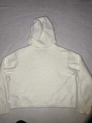 UGG Sweater thumbnail 3