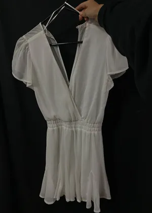Francesca's White Romper thumbnail 1