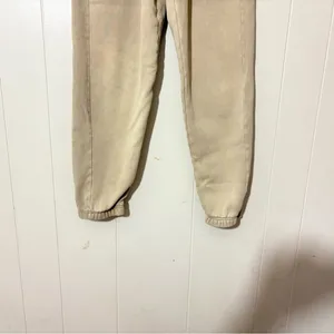 TNA Aritzia Cozy Fleece Boyfriend Sweatpants XS Tan Khaki Joggers thumbnail 4