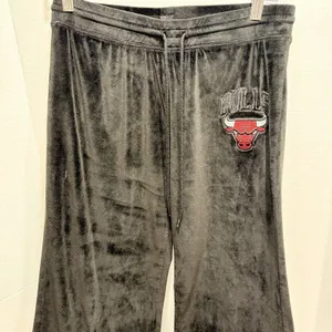 Chicago Bulls Velour Pants Black Stretch Waist Drawstring Flare Womens L thumbnail 2