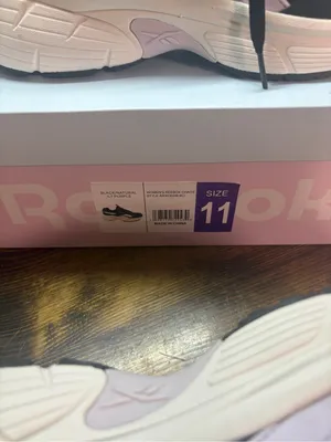 Reebok‎ Black And Lavender Sneakers Size 11 thumbnail 7
