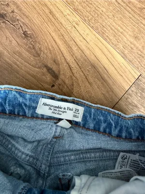 Abercrombie & Fitch 90s Straight Leg Jeans thumbnail 2