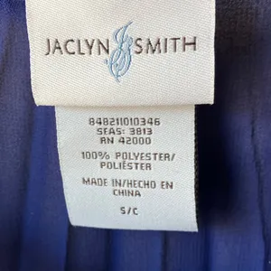 FINAL MARKDOWN Jaclyn Smith two piece set small thumbnail 2