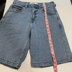 Hollister Baggy Jean Shorts W30 Blue Denim Longline Bermuda Jorts thumbnail 5