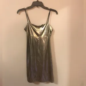 Silence + Noise PARTY /PROM DRESS GOLD COLOR SOFT DRESS ABSOLUTELY GORGEOUS thumbnail 5
