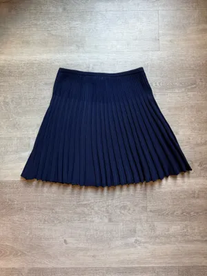 Diane Von Furstenberg Pleated Knee Length Ink Blue Skirt Size L thumbnail 6