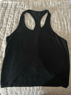 Alo Yoga Tank thumbnail 1
