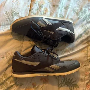 Reebok Classic Royal Ultra SL Charcoal Gray Sneakers thumbnail 3