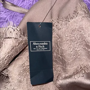 Abercrombie Elegant Cream Lace Bodysuit thumbnail 9