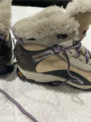 Vibram Beige and Brown Faux-Fur Trim Hiking Boots thumbnail 4
