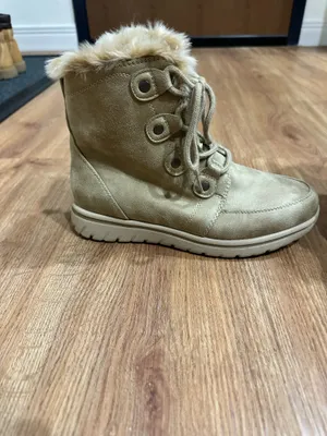 Winter Boots thumbnail 2