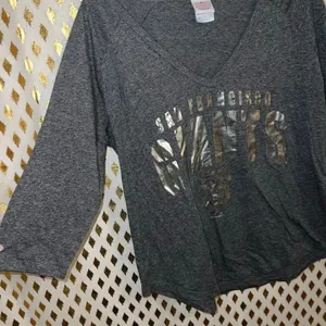 Women’s San Francisco giants shirt MLB size XL thumbnail 3