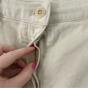 Aritzia Wilfred Free Modern Cargo Pant Birch Off White Cream 10 NWOT thumbnail 5