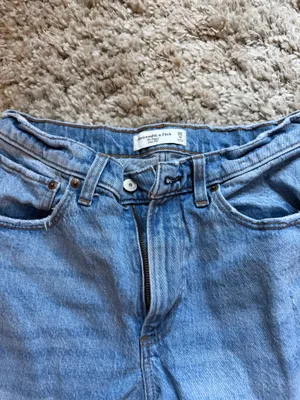 Abercrombie Jeans thumbnail 2