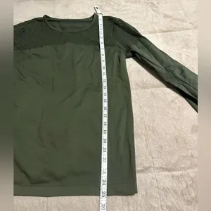 Fabletics Musetta Seamless Long Sleeve Top Olive Green Athleisure thumbnail 2