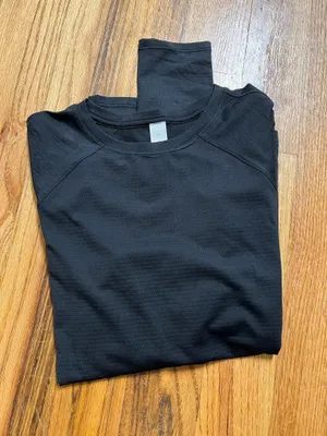 Lululemon Black Long Sleeve Shirt thumbnail 1