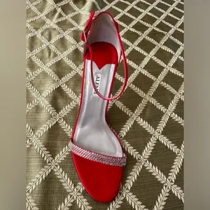 Alfani Ashton Red High-Heels with Rhinestones Ankle Strap 10M Shoes 3 1/2” Heel thumbnail 11