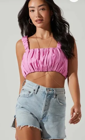 Astr Vibrant Pink Top new with tags size medium thumbnail 1