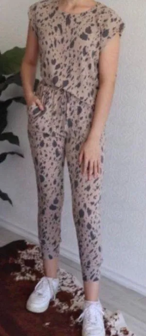 Loungewear matching set Allover Print jogger set size L Size L thumbnail 1