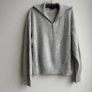 Quince Baby Alpaca Wool Quarter Zip Sweater Light Gray Quiet Luxury Preppy Large thumbnail 2