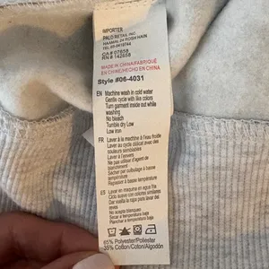 Refuge Camo Off-Shoulder Sweatshirt Medium thumbnail 7
