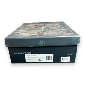 BERNARDO Salerno Lace-Up Rubber Sole Boot US 6.5M White Suede‎ thumbnail 9