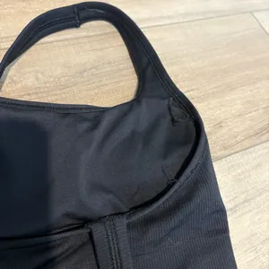 Athleta ribbed Strappy‎ back sports bra black size medium thumbnail 3