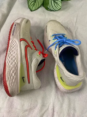 Nike Women ZoomX Invincible Run Flyknit 2 Mismatch Light Size 10 thumbnail 4