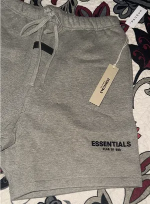 New essential shorts dark oatmeal size M thumbnail 4