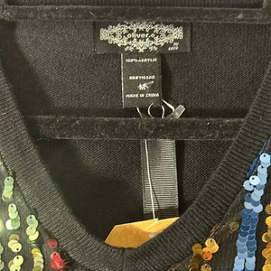 NWT Oliver.O Size M Sequined V Neckline Sweater Black Size M thumbnail 6