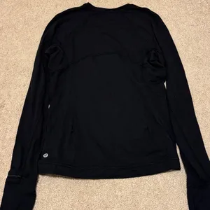 Lululemon It’s Rulu Run Long Sleeve Size 10 Black Athletic Running Fitted Top thumbnail 6