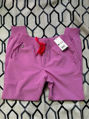 Figs Women’s Zamora Jogger Scrub Pants in Pink Cloud Size XXS/P NWT!!! thumbnail 3