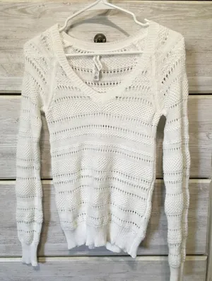 Aeropostale White Vneck Sweater thumbnail 1