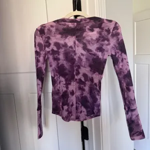 Anthropologie Pilcro Purple‎ Tie Dye Henley Top Andie Soft Casual Long sleeve thumbnail 5