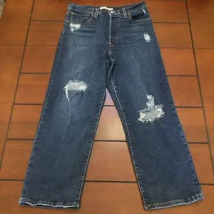 Levi’s ribcage straight ankle distressed 30 thumbnail 1