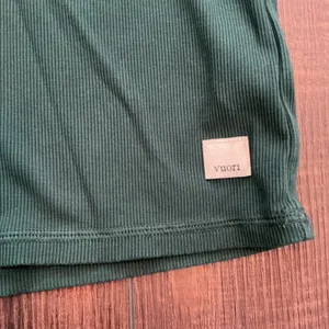 Vuori Ribbed Short Sleeve Polo Shirt Green Button Front Stretch Large L Active thumbnail 2