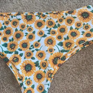Sunflower Print Bikini Bottoms size medium floral sunflower high waisted bikini thumbnail 2