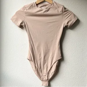 NWT SKIMS (B2) FITS EVERYBODY T-SHIRT BODYSUIT CLAY Sz XL thumbnail 1
