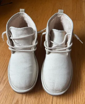 UGG Boots Women’s White thumbnail 1