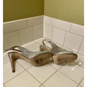Le Château Rhinestone Covered Silver Heels 4 Inches Tall Size 8 Women’s thumbnail 3
