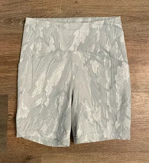 Lululemon Swift Speed High-Women's Patterned Performance Shorts Size 6 thumbnail 1