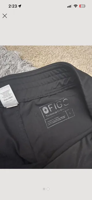 Black FIGS Scrub Pants thumbnail 2