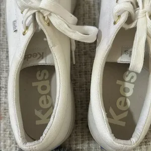 Keds Women’s Jump Kick Sneaker, Snow White Canvas, size 10, NWOT thumbnail 4
