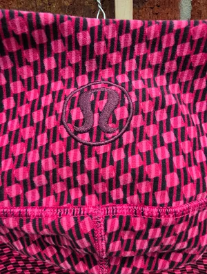 Lululemon Scuba Hoodie in wine size 10 thumbnail 9